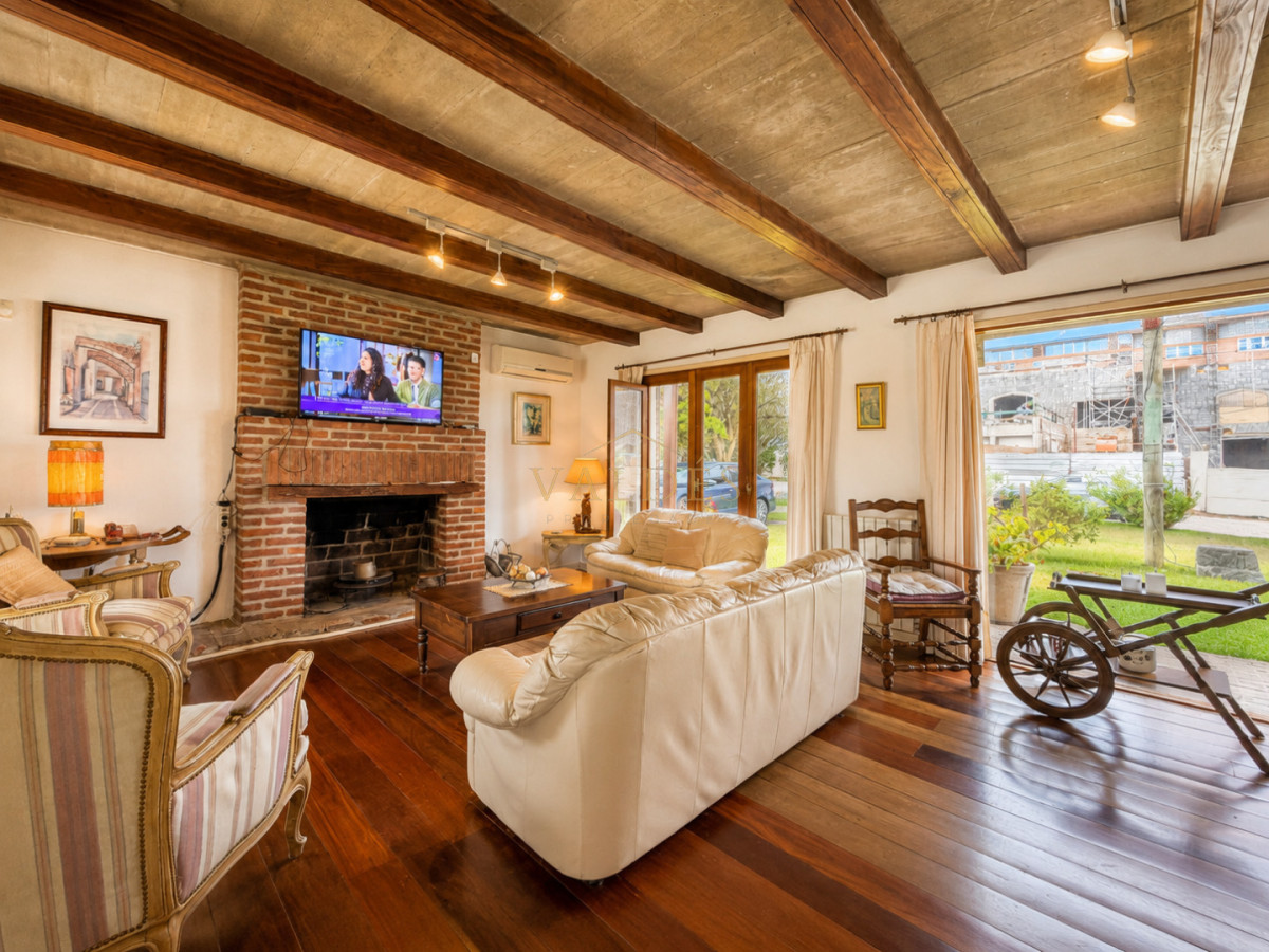 Casa ID.4972 - Vende hermosa casa en san rafael , cerca del mar, Punta del Este