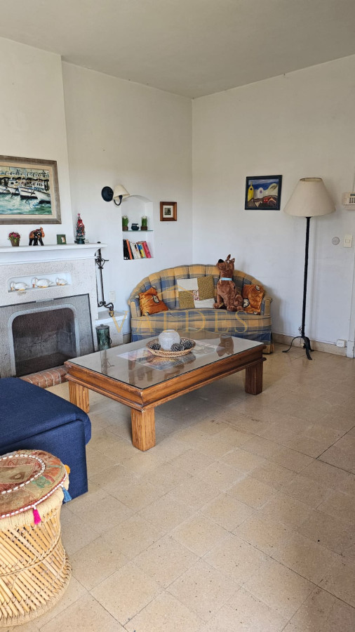 Casa ID.500 - Importante residencia frente al mar en venta.