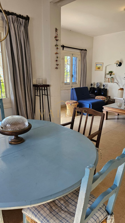 Casa ID.500 - Importante residencia frente al mar en venta.
