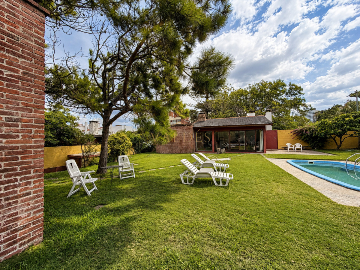 Casa ID.4972 - Vende hermosa casa en san rafael , cerca del mar, Punta del Este