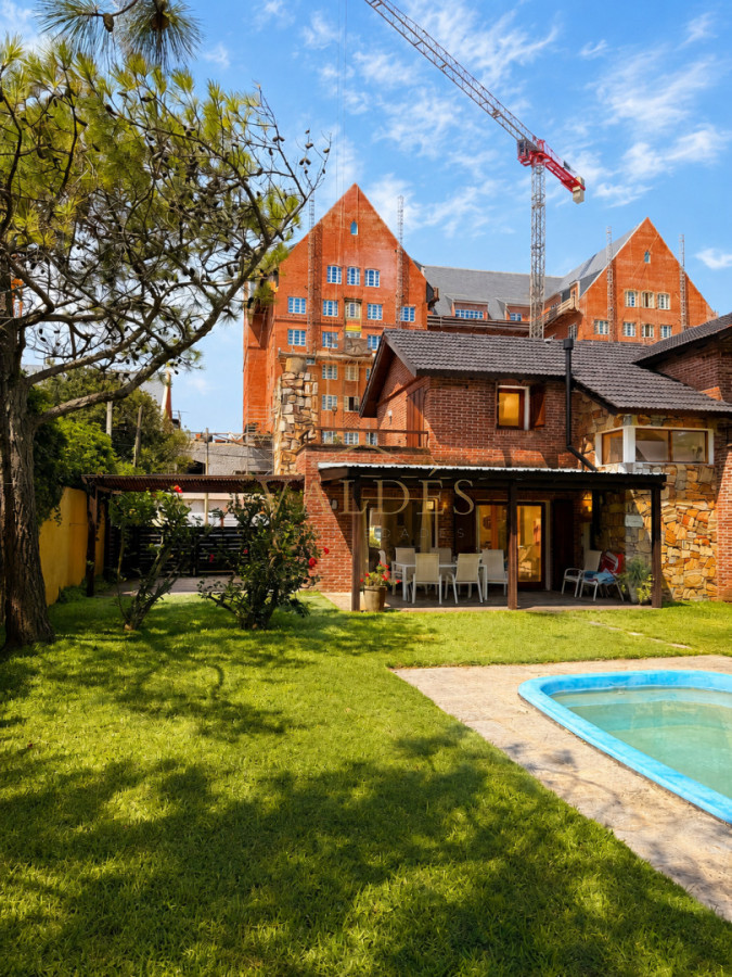 Casa ID.4972 - Vende hermosa casa en san rafael , cerca del mar, Punta del Este