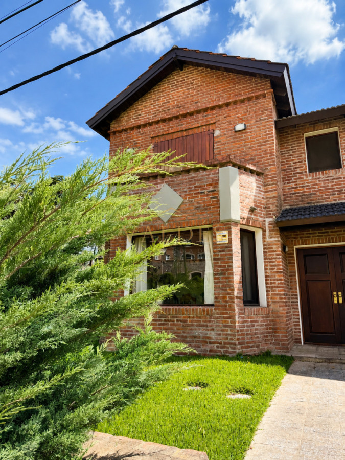 Casa ID.4972 - Vende hermosa casa en san rafael , cerca del mar, Punta del Este