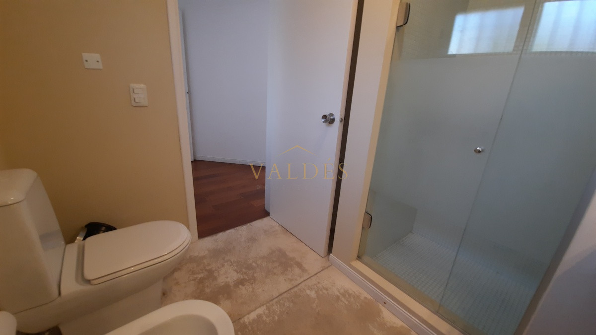 Casa ID.4815 - Exclusiva casa de 4 dormitorios con piscina en Punta del Este en venta
