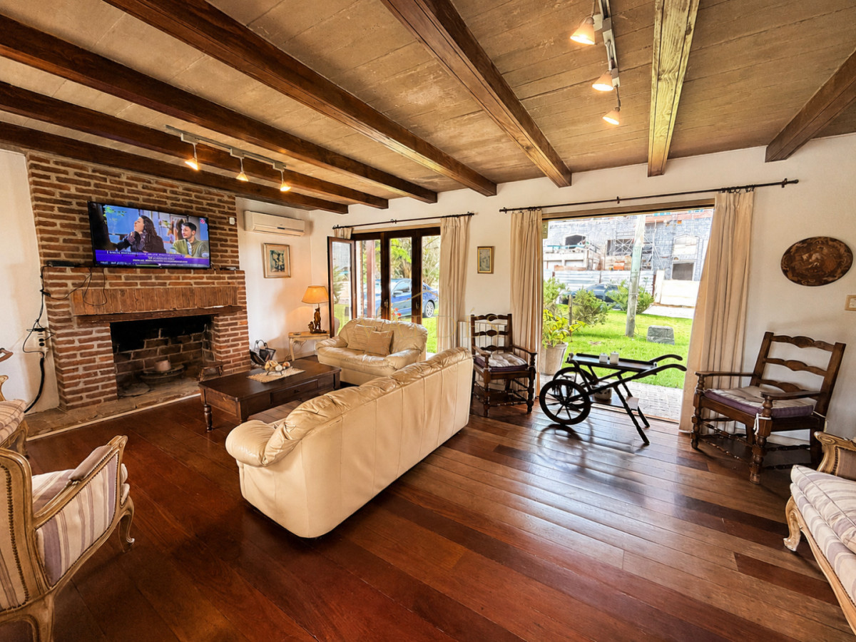 Casa ID.4972 - Vende hermosa casa en san rafael , cerca del mar, Punta del Este