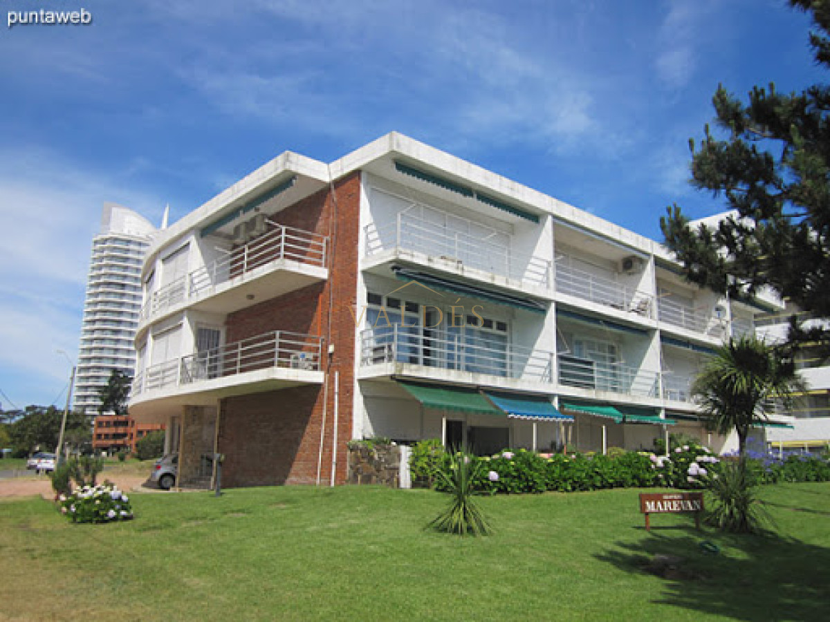 Apartamento ID.5284 - Departamento de 2 dormitorios en venta en Playa Mansa