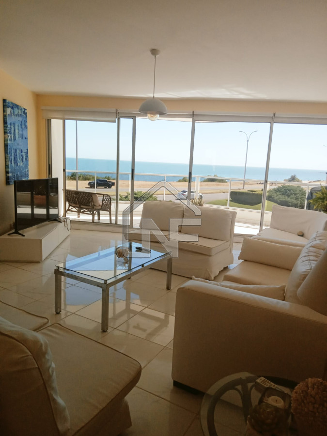 Apartamento ID.86 - Apartamento en venta de 3 dormitorios en Punta del Este