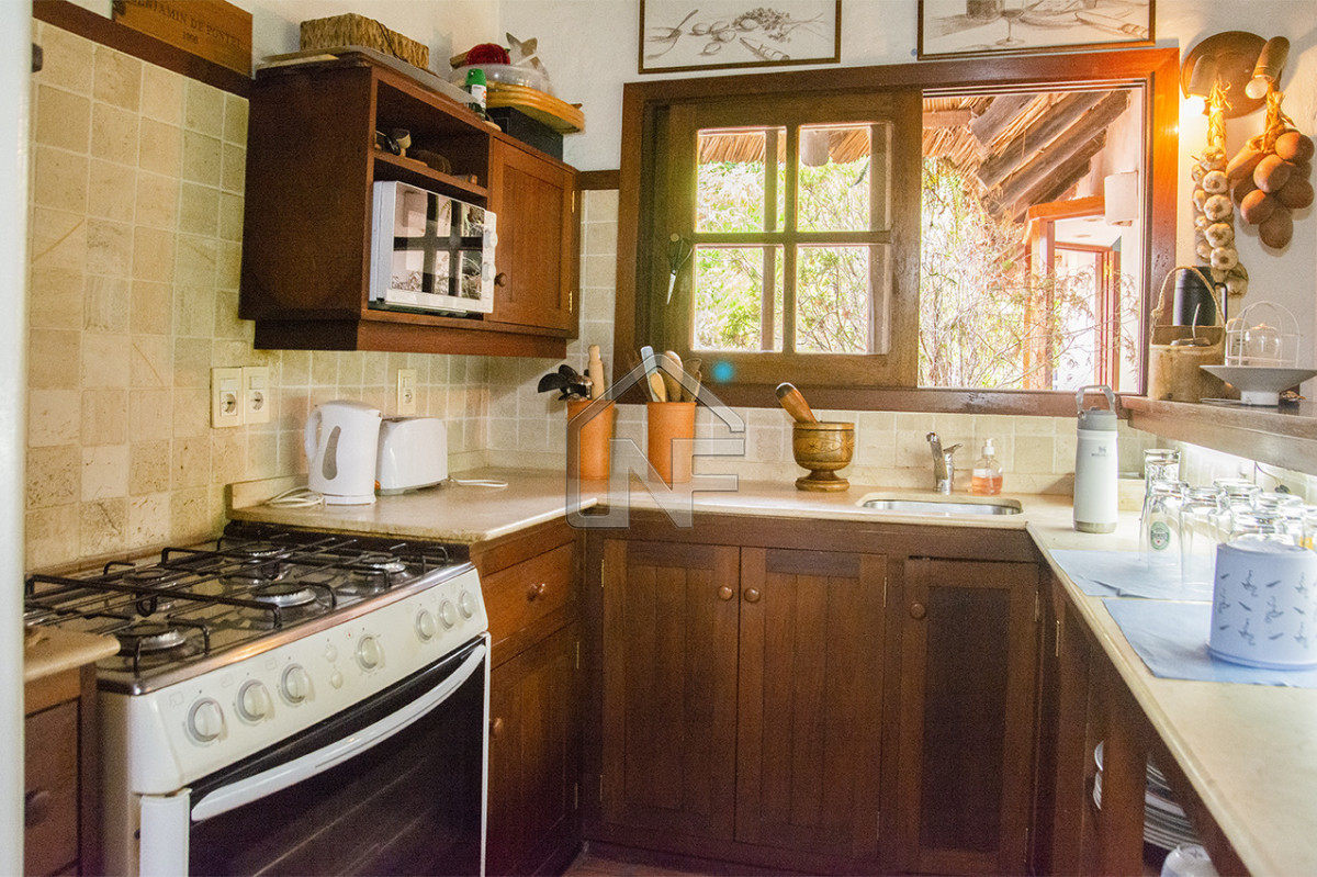 Casa ID.84 - En venta casa de 1 dormitorio con dependencia en Cantegril