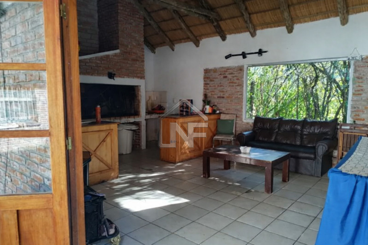 Casa ID.105 - Vende casa en Punta del Este, de 6 dormitorios.