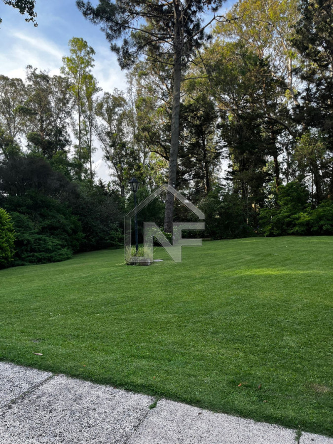 Casa ID.255 - Casa a la venta 3 dormitorios en Punta del Este Rincon del indio
