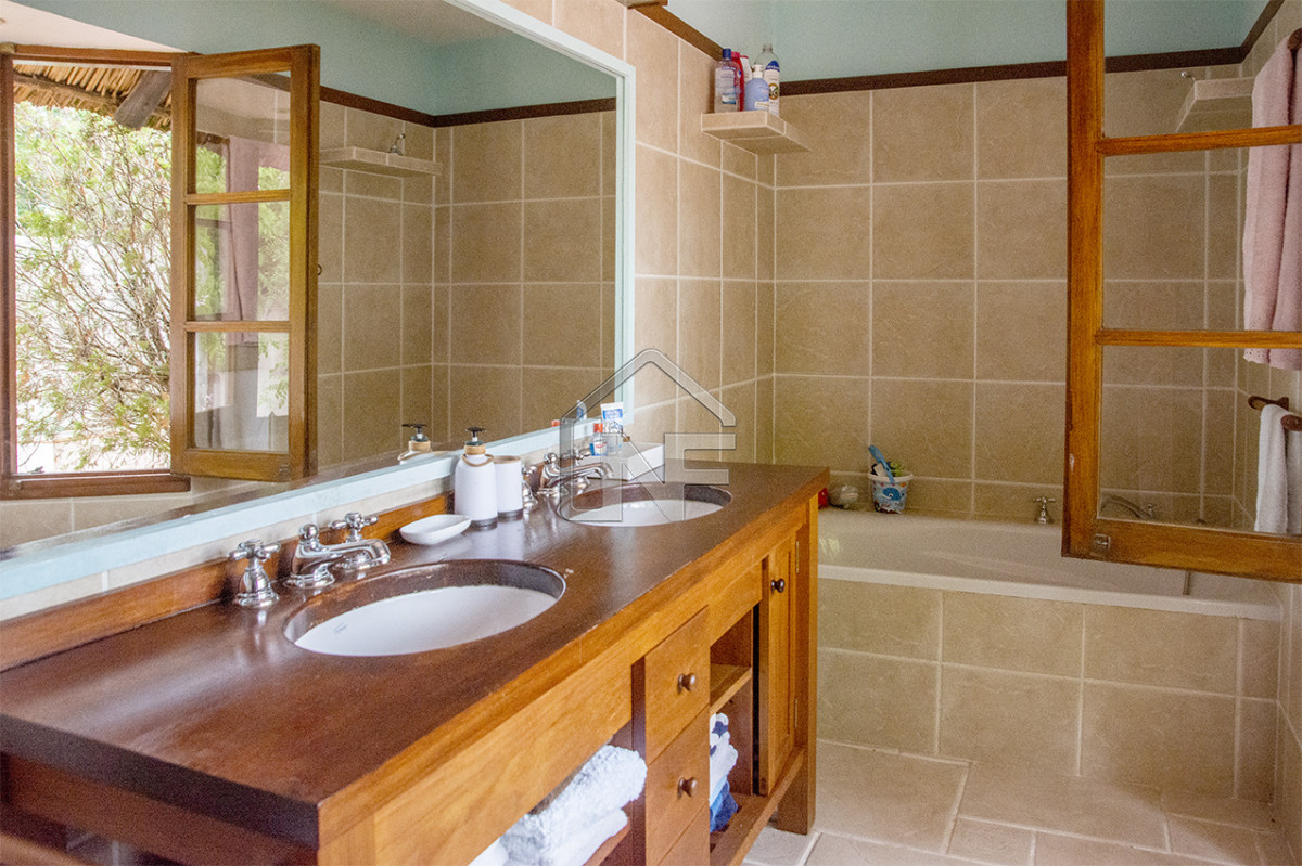 Casa ID.84 - En venta casa de 1 dormitorio con dependencia en Cantegril