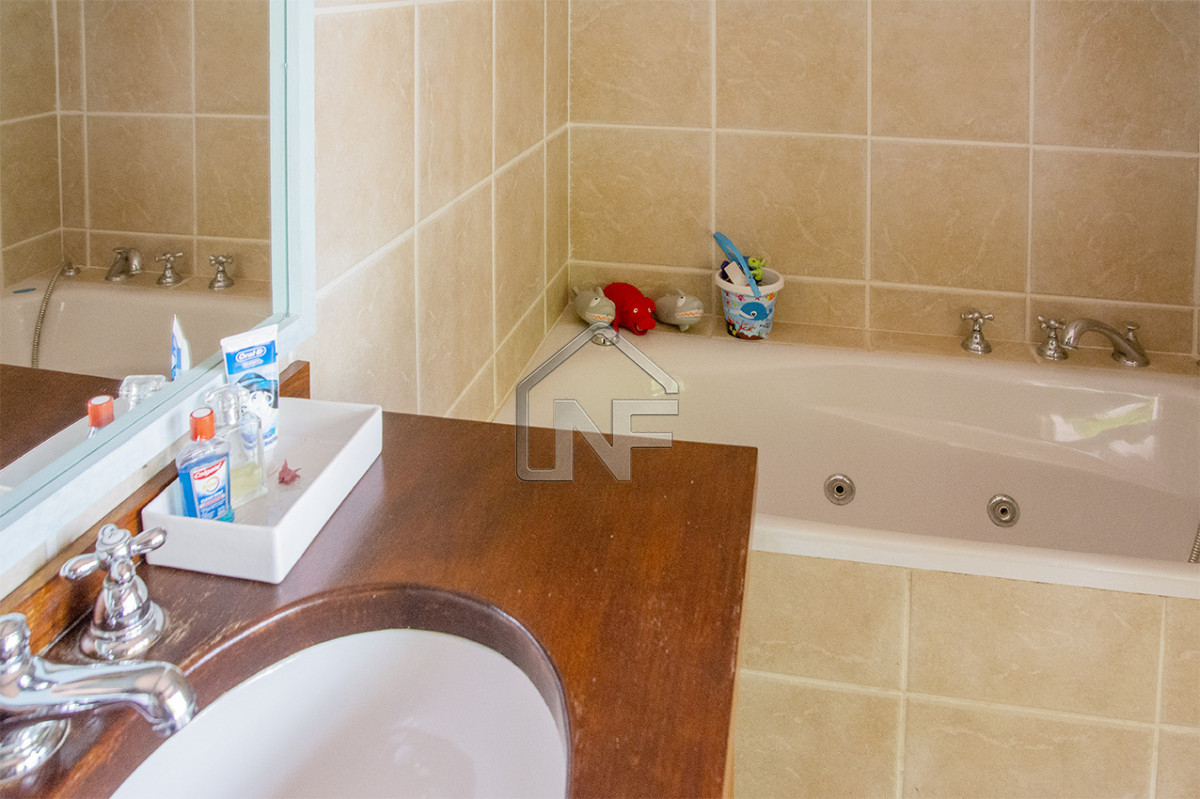 Casa ID.84 - En venta casa de 1 dormitorio con dependencia en Cantegril