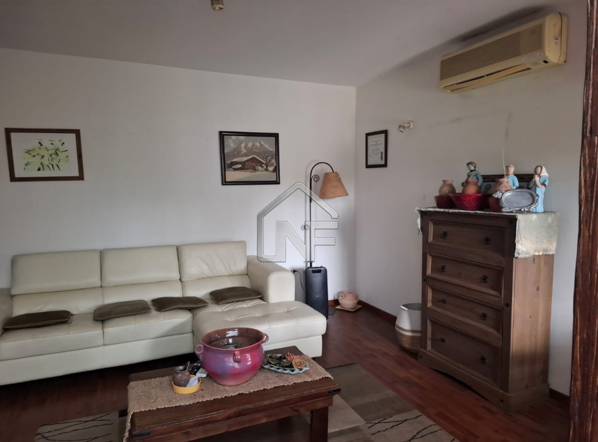 Casa ID.27 - Casa de 3 dormitorios en Barrio Cantegril en venta, excelente ubicación 