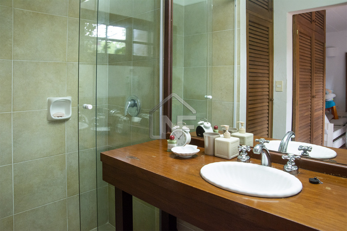 Casa ID.84 - En venta casa de 1 dormitorio con dependencia en Cantegril