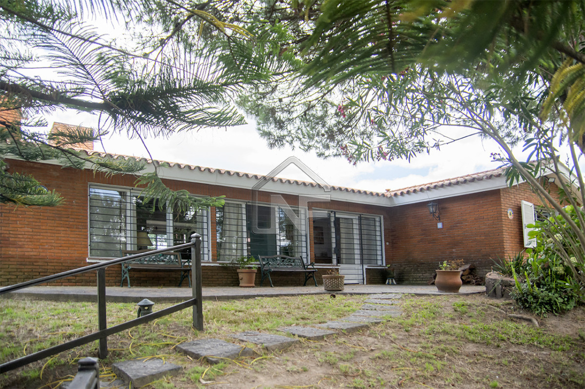 Casa ID.10 - Muy linda casa en venta, ideal para vivir todo el año!!!!