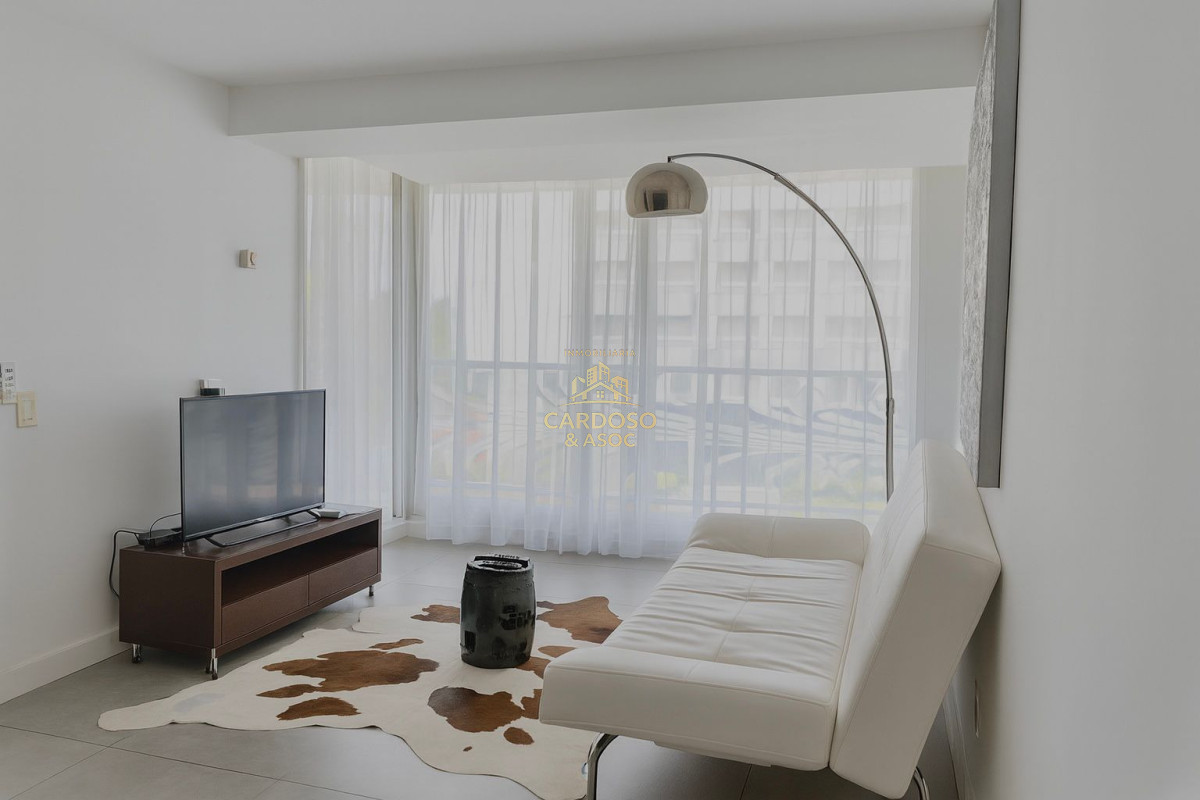 Apartamento ID.66 - Apartamento en venta de 1 dormitorios a pasos de Punta Shopping.