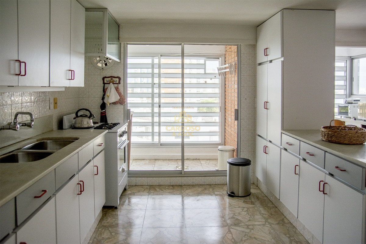 Apartamento ID.83 - Se vende Apartamento de 3 dormitorios frente al mar.