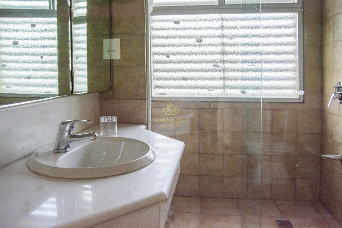 Apartamento ID.83 - Se vende Apartamento de 3 dormitorios frente al mar.