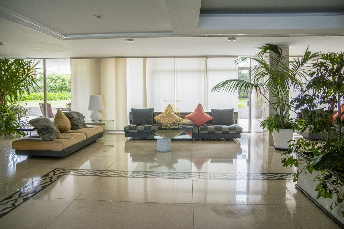 Apartamento ID.83 - Se vende Apartamento de 3 dormitorios frente al mar.