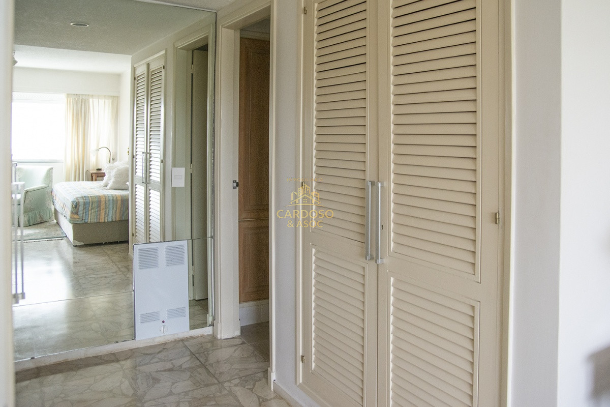 Apartamento ID.83 - Se vende Apartamento de 3 dormitorios frente al mar.