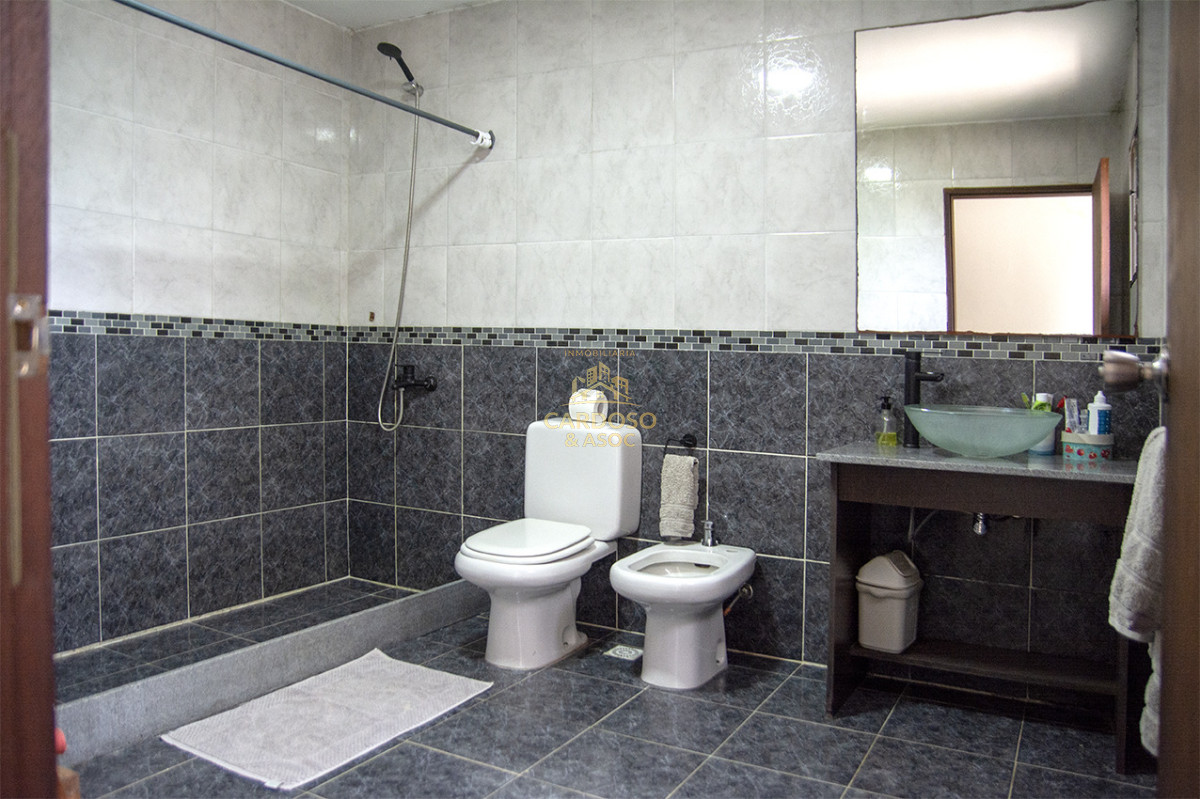 Casa ID.141 - Excelente Chalet en venta a pasos de Playa Mansa, Punta del Este