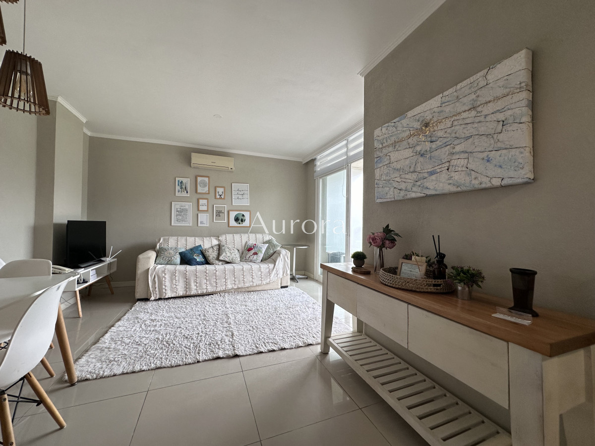 Apartamento ID.8 - Vende apartamento en playa mansa de 1 dormitorio con parrillero, Punta del Este 