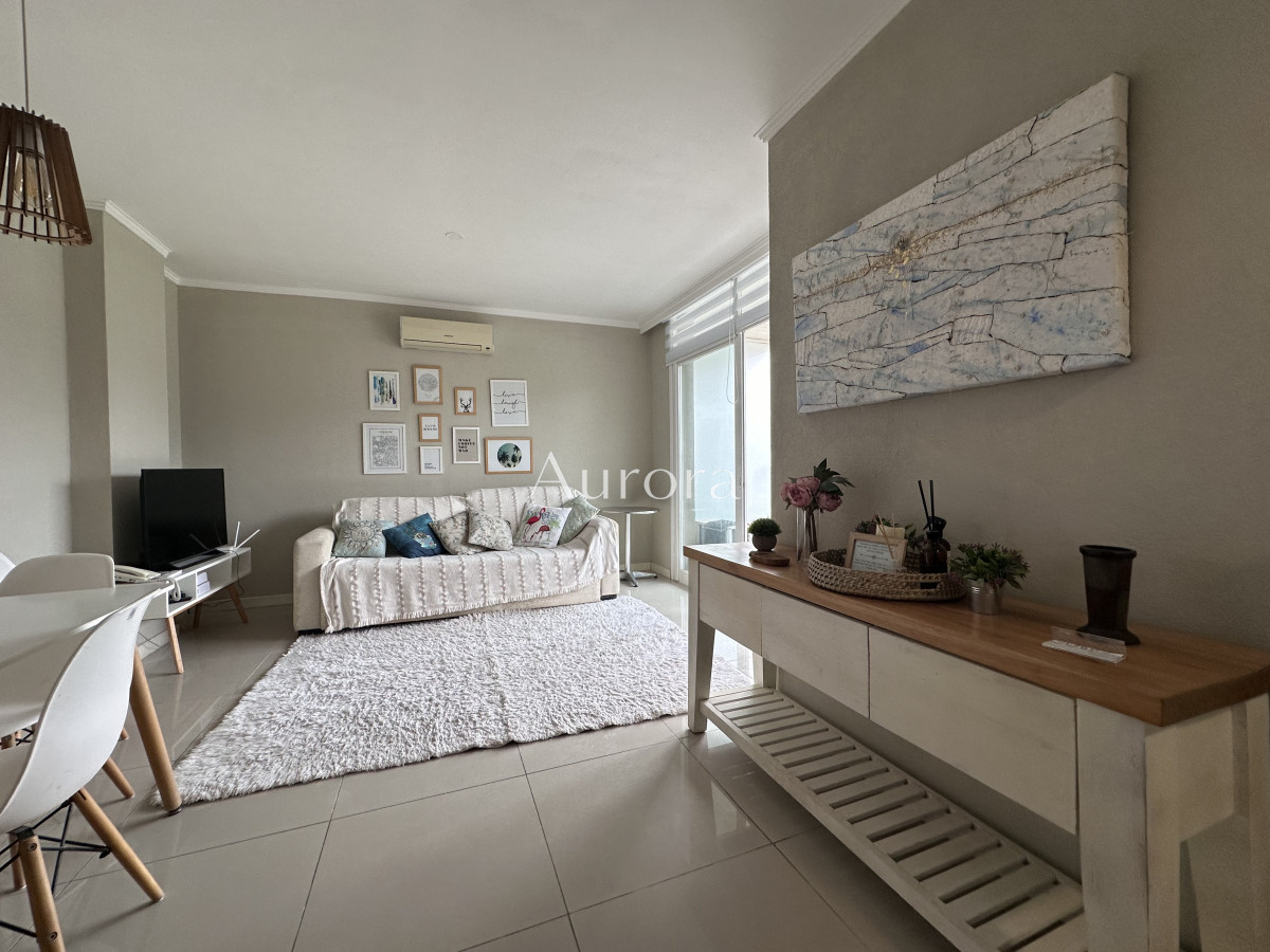 Apartamento ID.8 - Vende apartamento en playa mansa de 1 dormitorio con parrillero, Punta del Este 