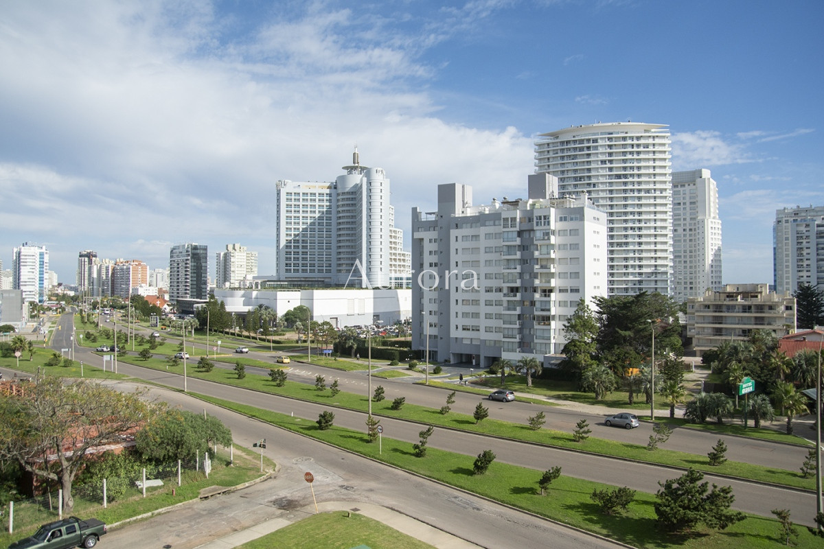 Apartamento ID.17 - Alexander Boulevard.Departamento de 2 dormitorios, en venta y alquiler.