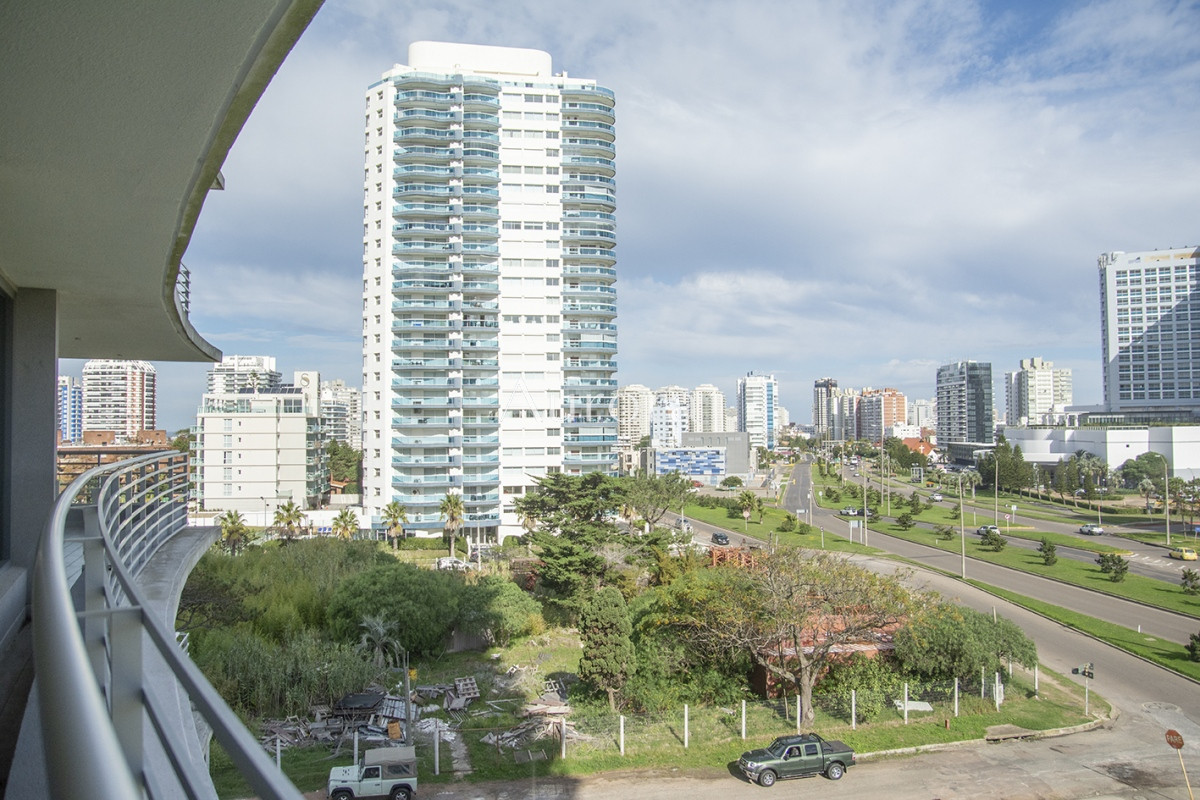 Apartamento ID.17 - Alexander Boulevard.Departamento de 2 dormitorios, en venta y alquiler.