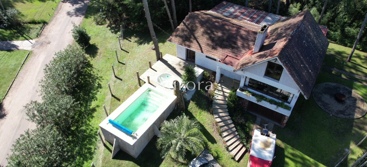Casa ID.307 - Casa en Venta de 5 dormitorios en San Rafael , Punta del este 