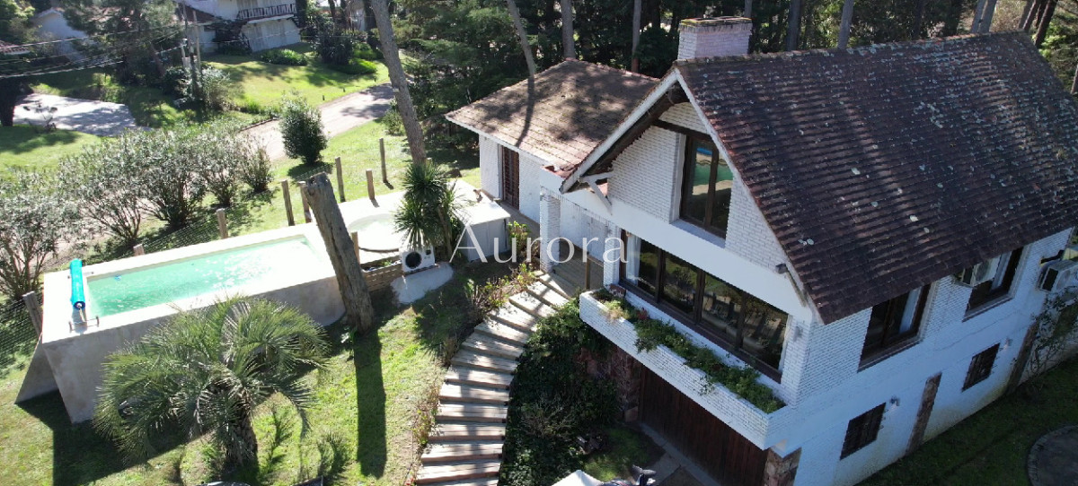 Casa ID.307 - Casa en Venta de 5 dormitorios en San Rafael , Punta del este 