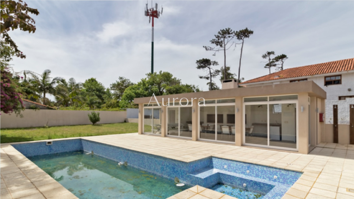 Apartamento ID.8 - Vende apartamento en playa mansa de 1 dormitorio con parrillero, Punta del Este 