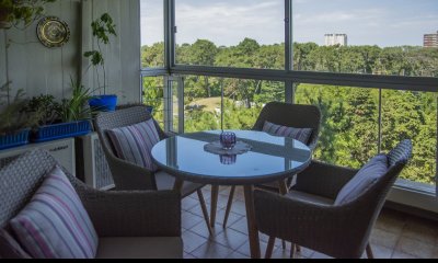 Imperdible apto en Edificio Parquemar Bosque!