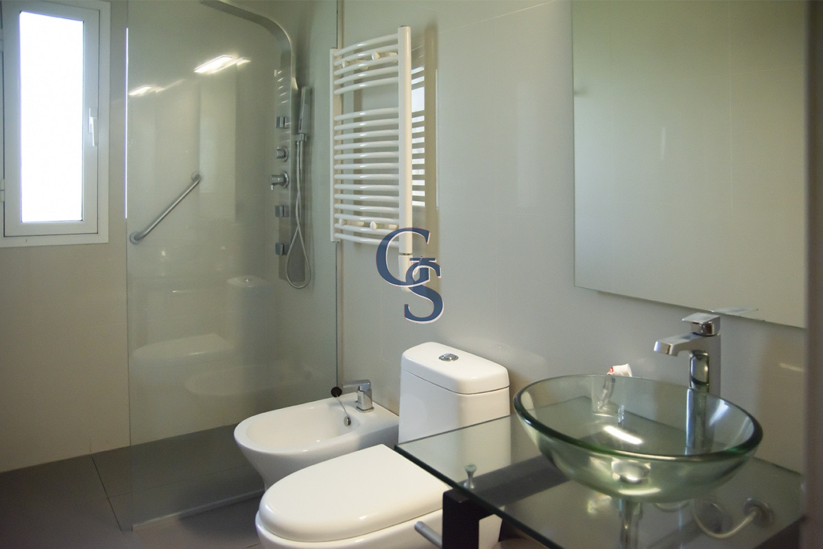 Apartamento ID.299948 - Hermoso Departamento en venta frente al mar