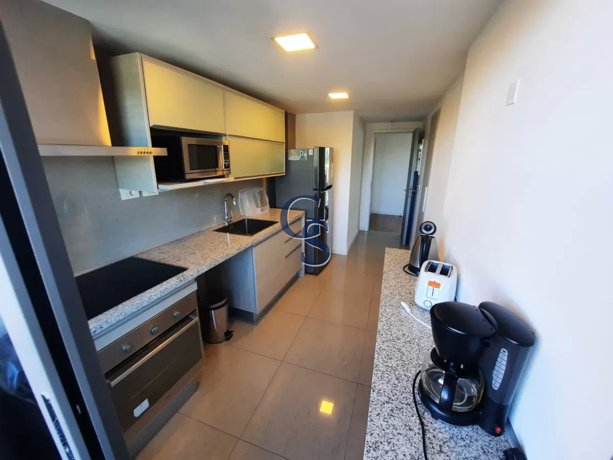 Apartamento ID.299770 - Hermoso Departamento de 2 dormitorios en venta en edificio Alexander Boulevard
