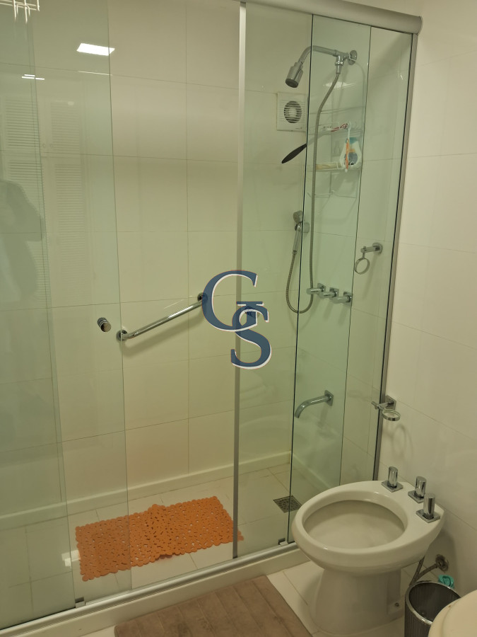 Apartamento ID.299778 - Hermoso Departamento de 3 dormitorios en venta frente al mar. 