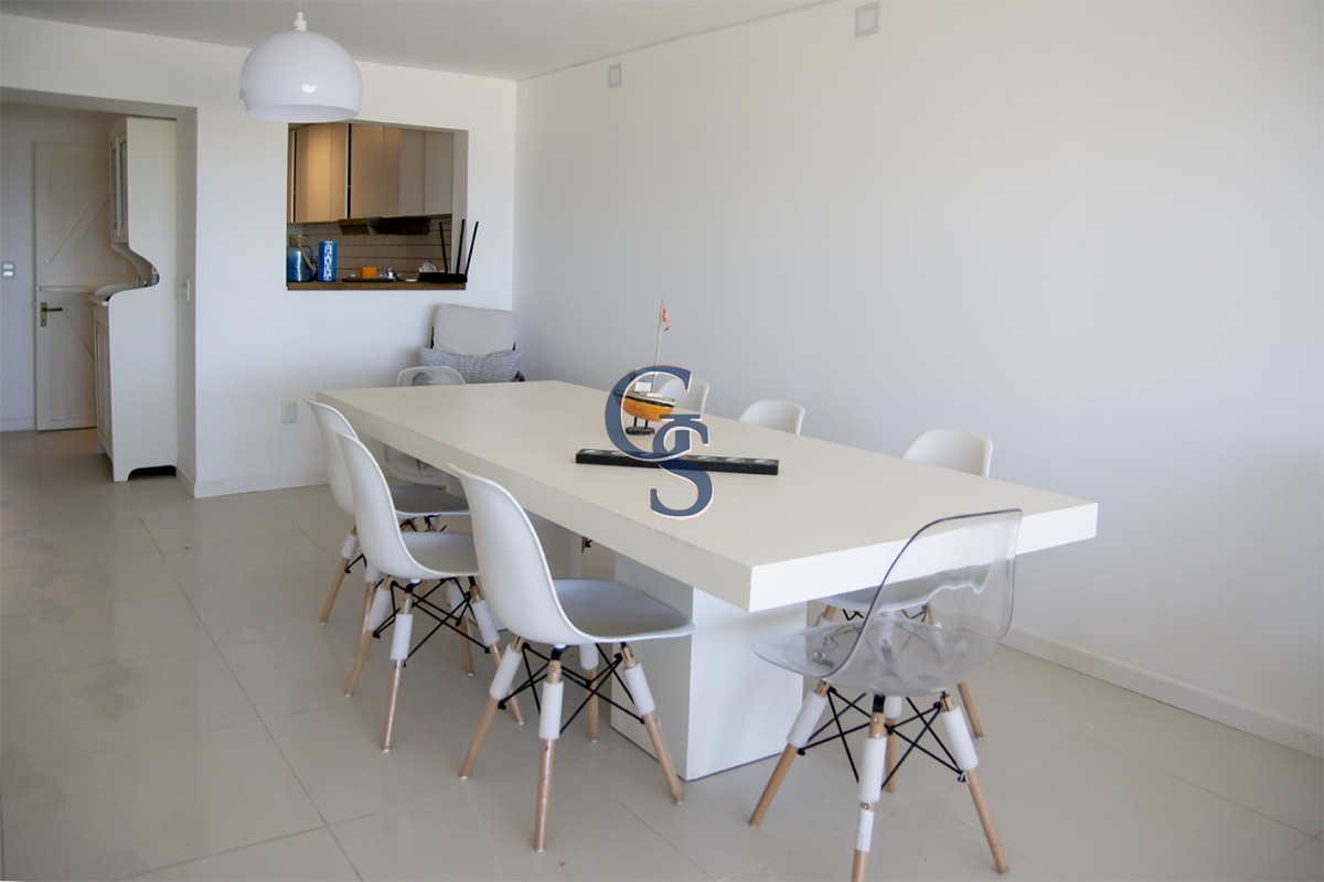 Apartamento ID.299948 - Hermoso Departamento en venta frente al mar