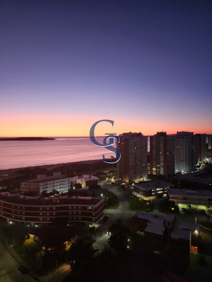 Apartamento ID.299794 - MIAMI BOULEVARD, PUNTA DEL ESTE, PLAYA MANSA, DOS DORMITORIOS , PRIMERAS PARADAS 