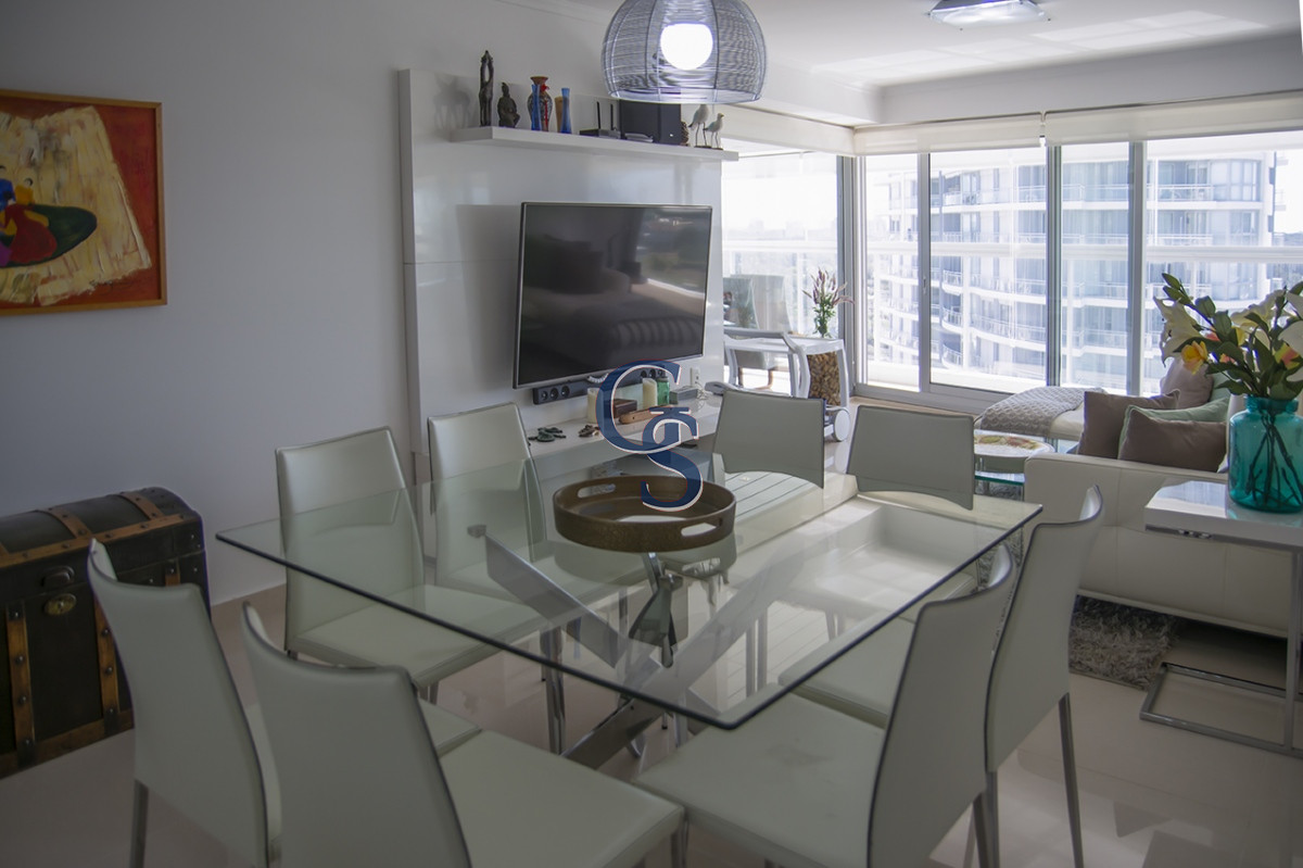 Apartamento ID.299794 - MIAMI BOULEVARD, PUNTA DEL ESTE, PLAYA MANSA, DOS DORMITORIOS , PRIMERAS PARADAS 