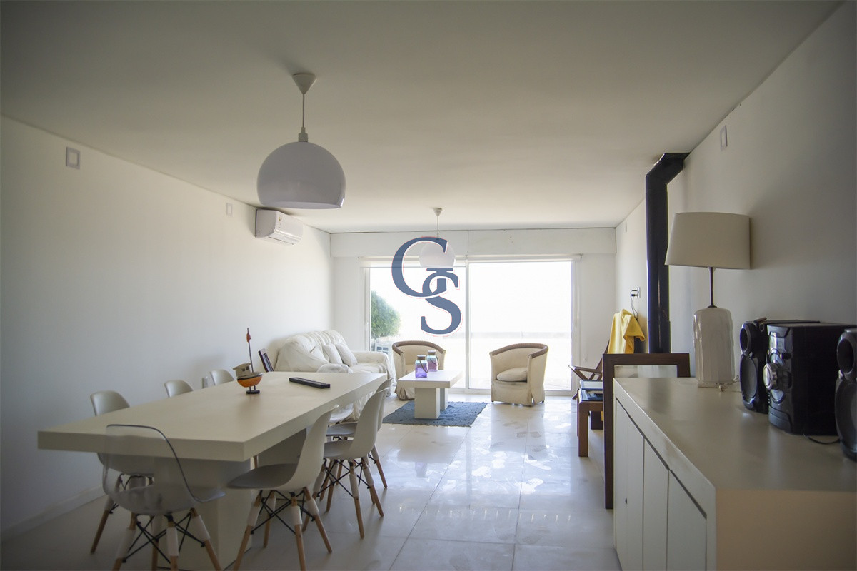 Apartamento ID.299948 - Hermoso Departamento en venta frente al mar