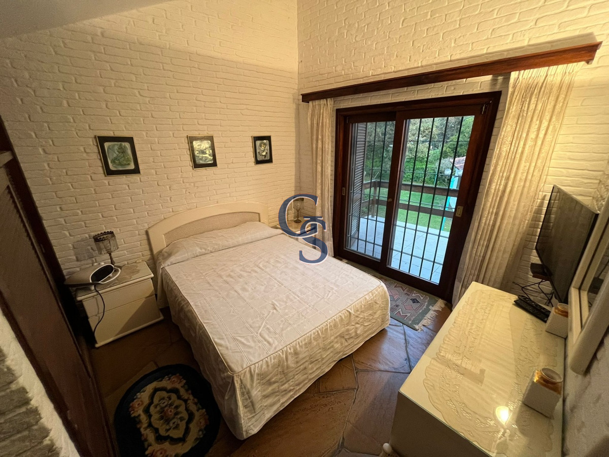 Casa ID.299892 - Vende casa de 3 dormitorios en Pinares, Punta del Este 