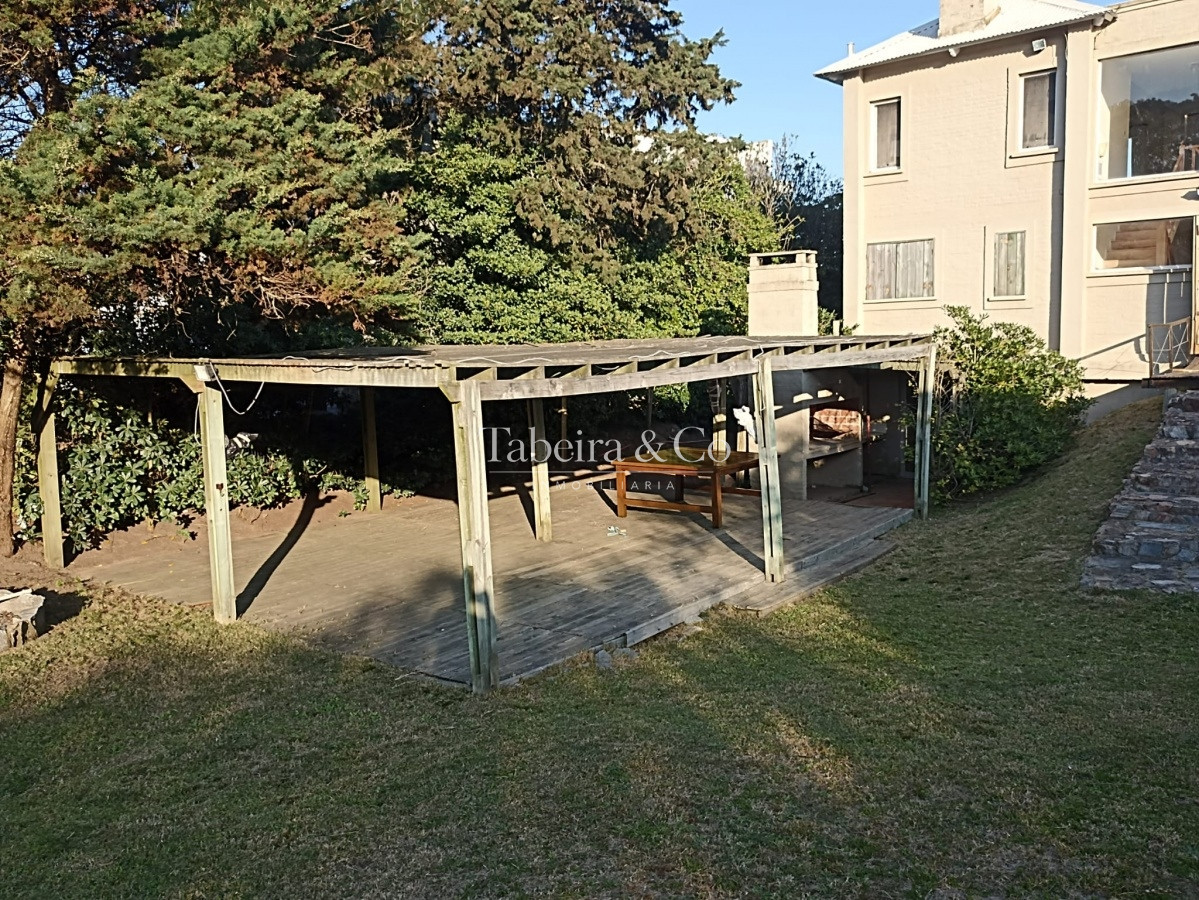 Casa ID.111 - Oportunidad imperdible, gran casa en venta