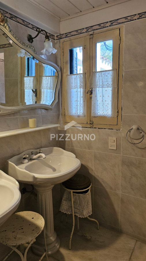 Casa Ref.412 - Importante residencia frente al mar en venta.