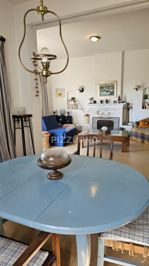 Casa Ref.412 - Importante residencia frente al mar en venta.