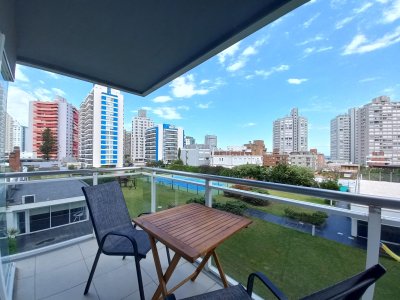 Comodo apartamento en Torre Manhattan, Punta del Este