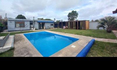 Vende casa de 3 dormitorios, en excelente estado, Pinares, Punta del Este