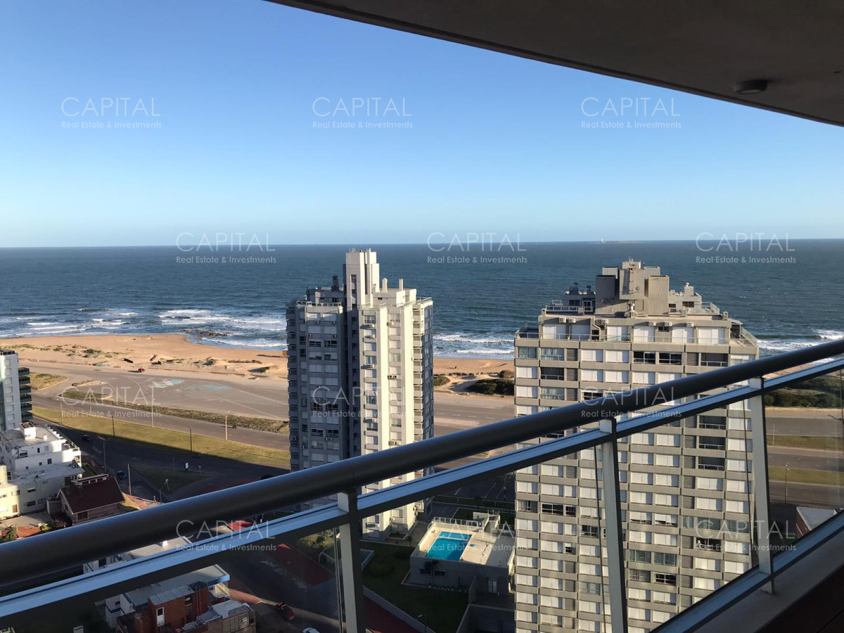 Apartamento ID.39982 - Espectacular departamento, de 3 dormitorios, a la venta en Punta del Este