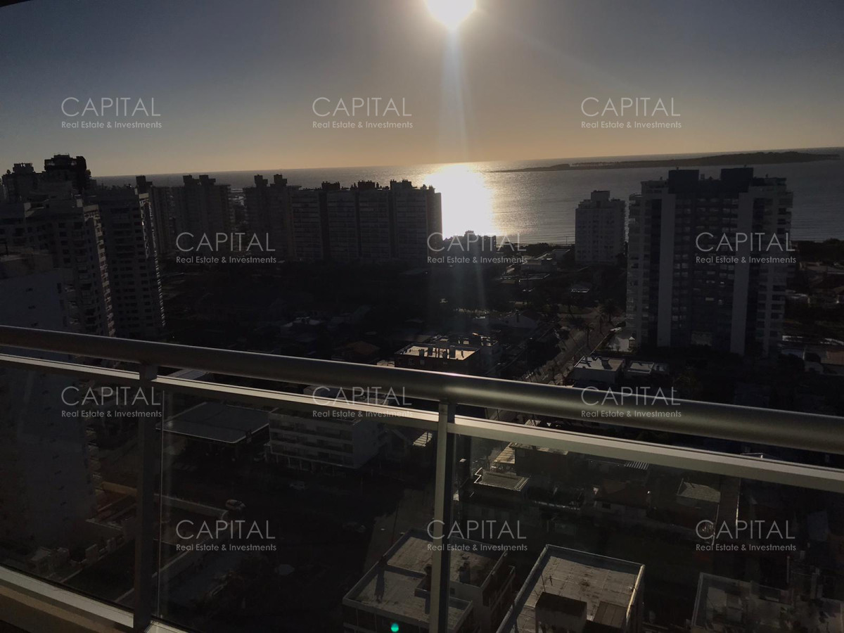 Apartamento ID.39982 - Espectacular departamento, de 3 dormitorios, a la venta en Punta del Este