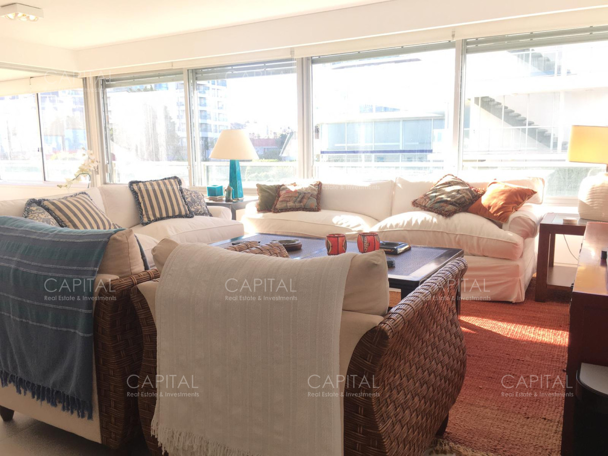 Apartamento ID.33422 - Departamento de 3 dormitorios en Tiburón 1, Punta del Este