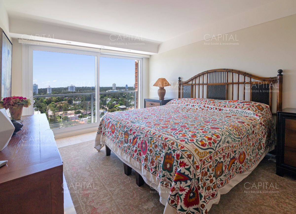 Apartamento ID.32742 - Hermoso Penthouse en piso 17