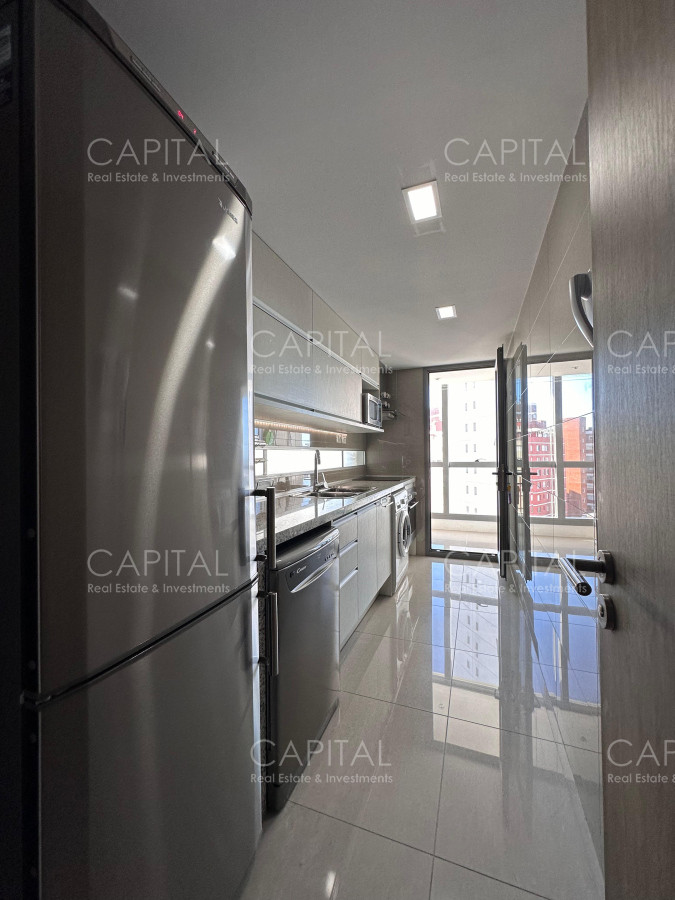 Apartamento ID.38089 - Vende departamento de 2 dormitorios finamente decorado en Torre Onix, Punta del Este